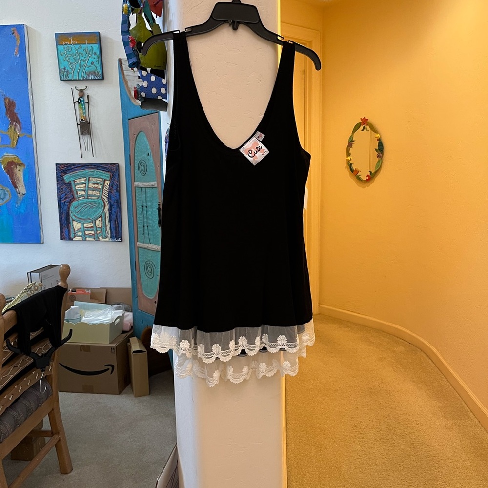 NWT BLACK Ruffled Cute by daisy